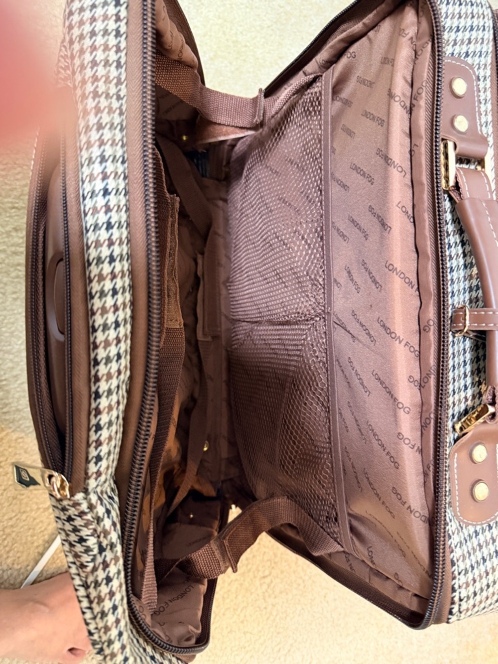 London Fog Classic Houndstooth Rolling Carry-On Bag - Brown - Picture 7 of 10